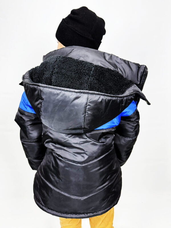 CAMPERA BLACK AND BLUE - Imagen 2
