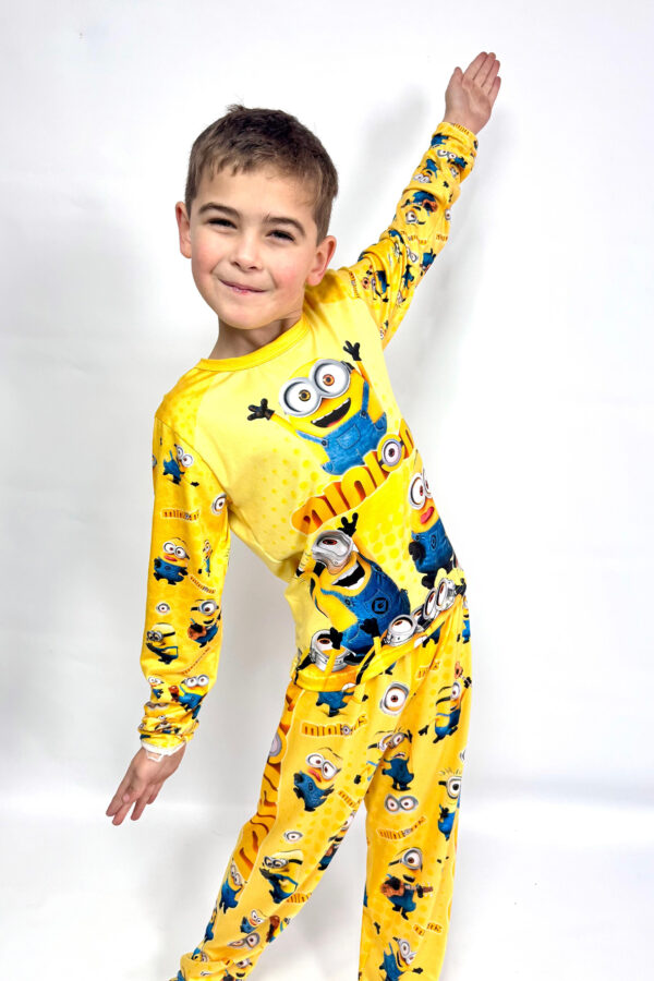 PIJAMA LARGO MINIONS - Imagen 3